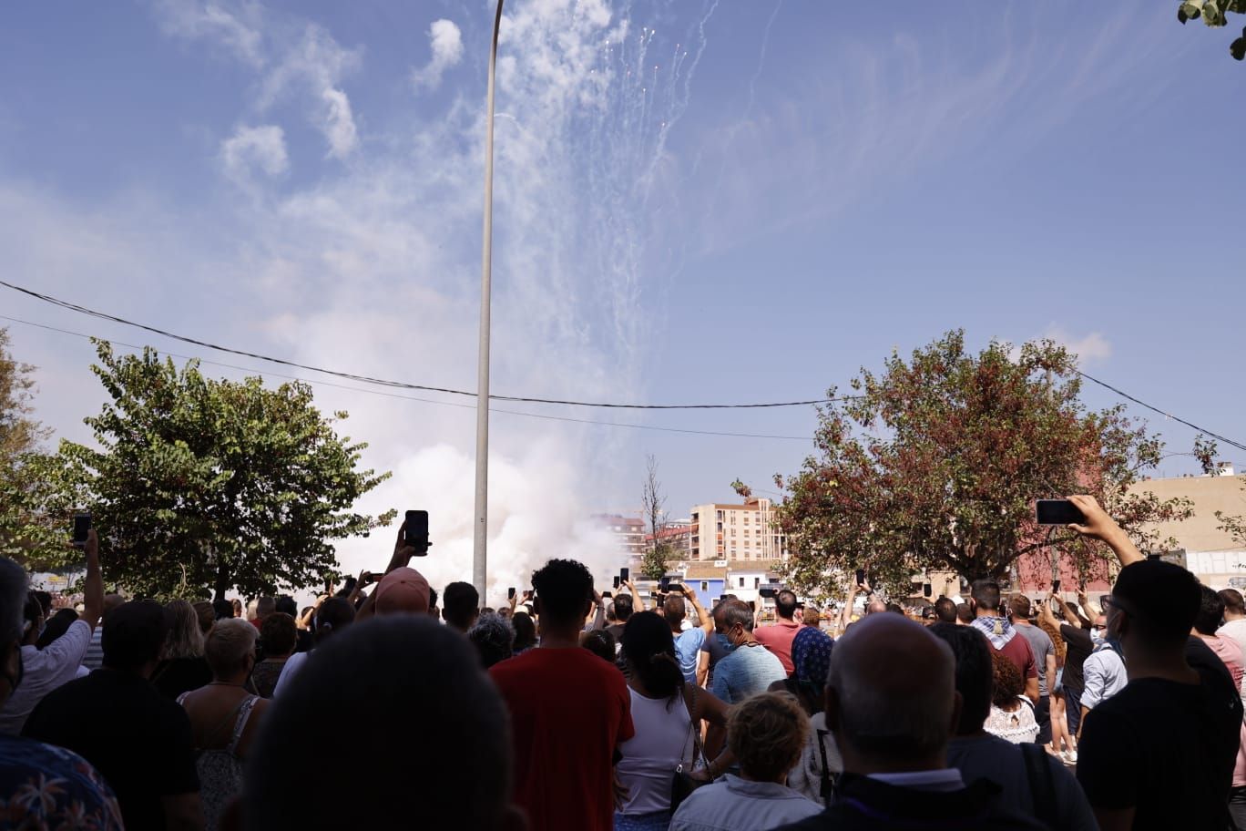 Llenazo en la última mascletà de las Fallas 2021