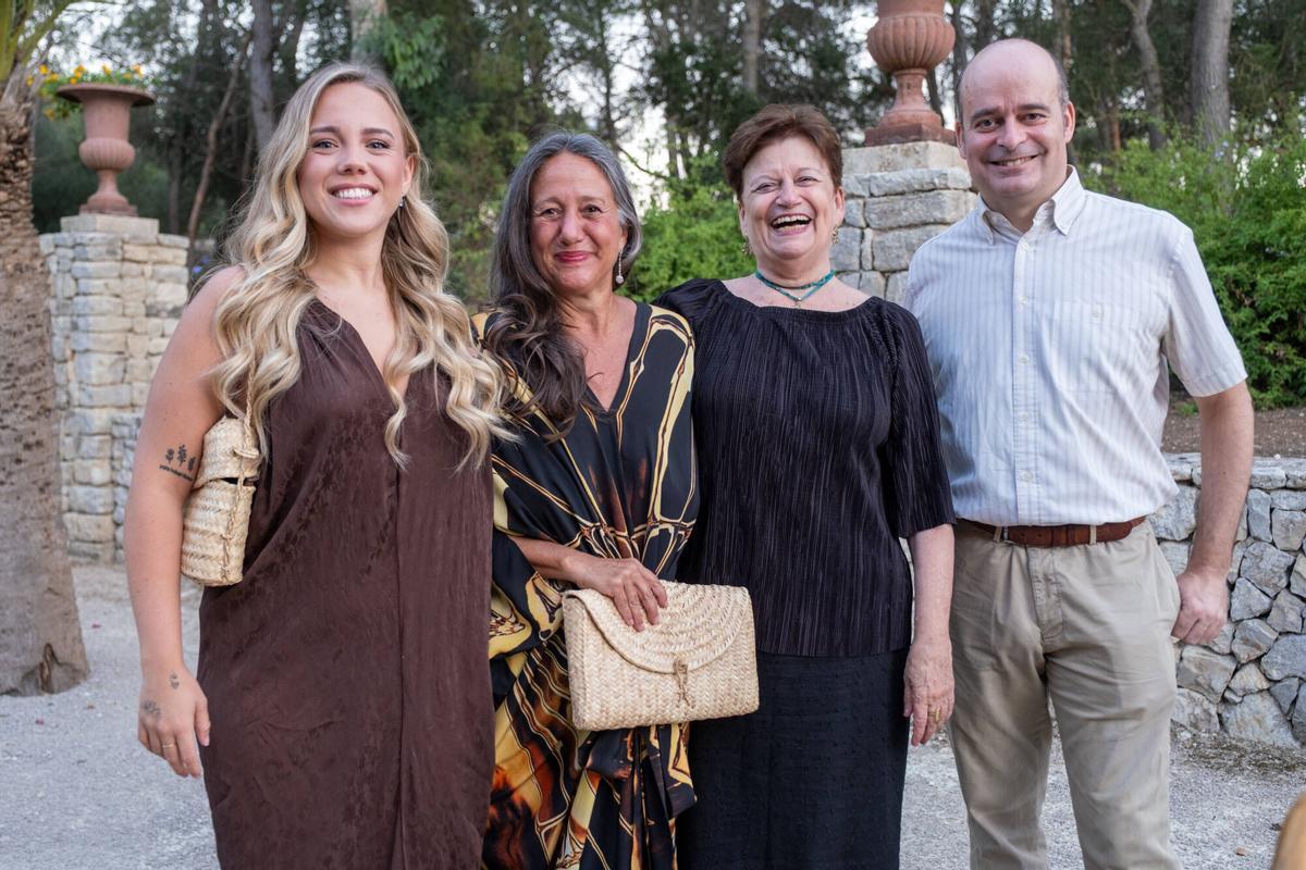 La celebración del tradicional cóctel solidario de la Orden de Malta, en imágenes
