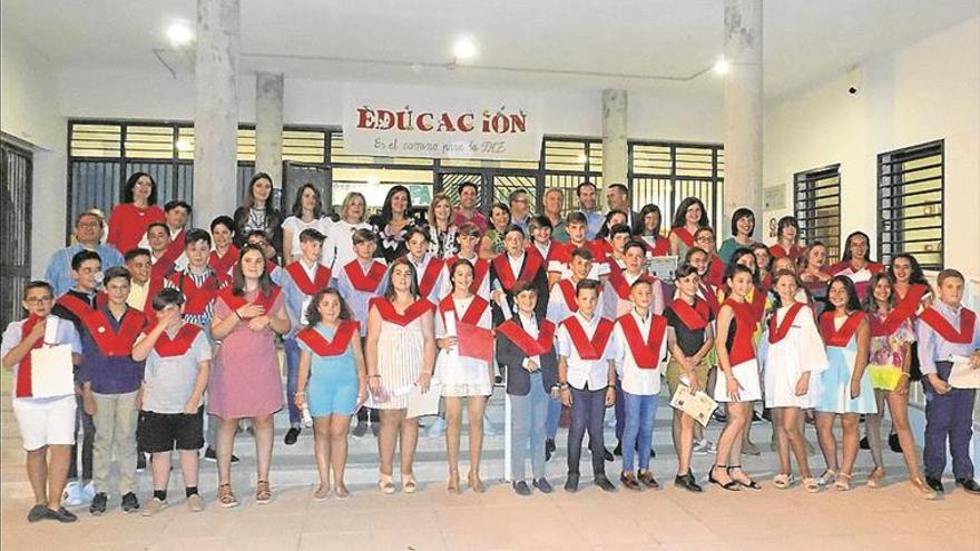 Acto de graduación de sexto curso del ceip juan díaz del moral de bujalance