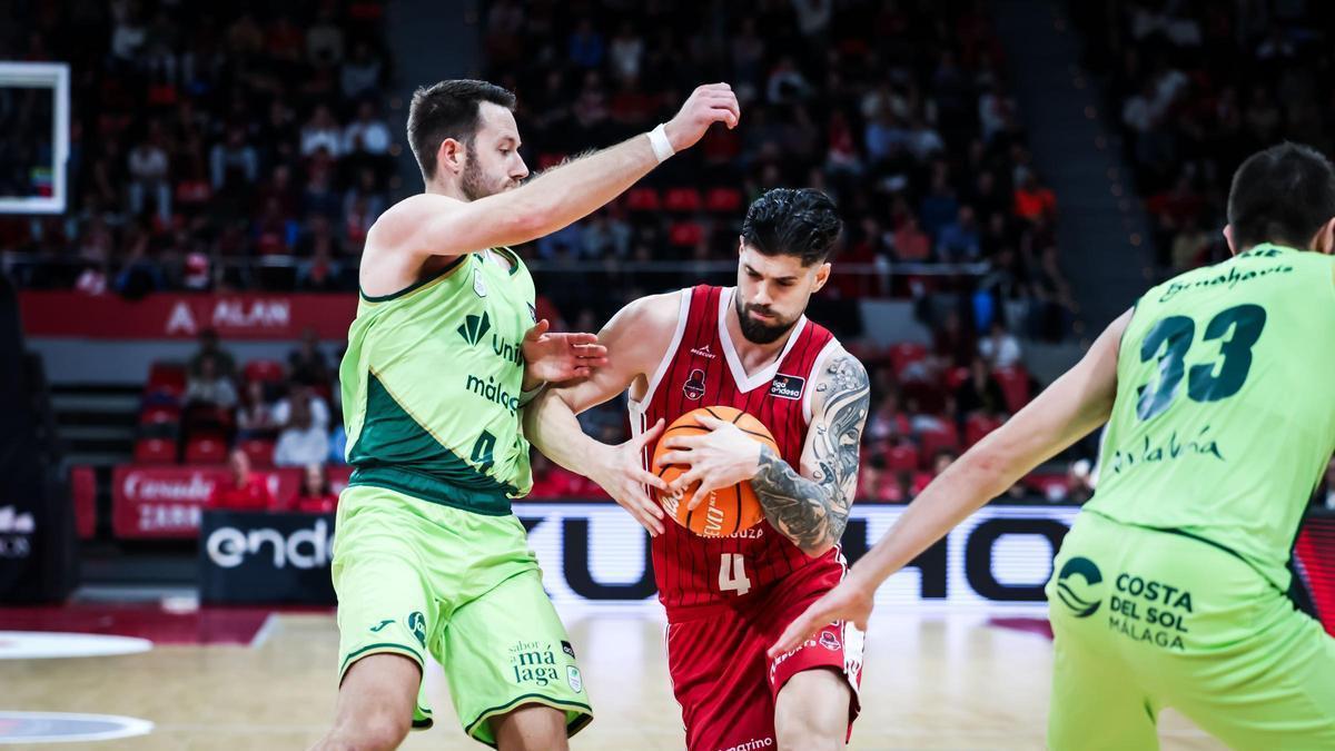 El Unicaja recibe al Casademont Zaragoza en el Carpena, a partir da las 18 horas.