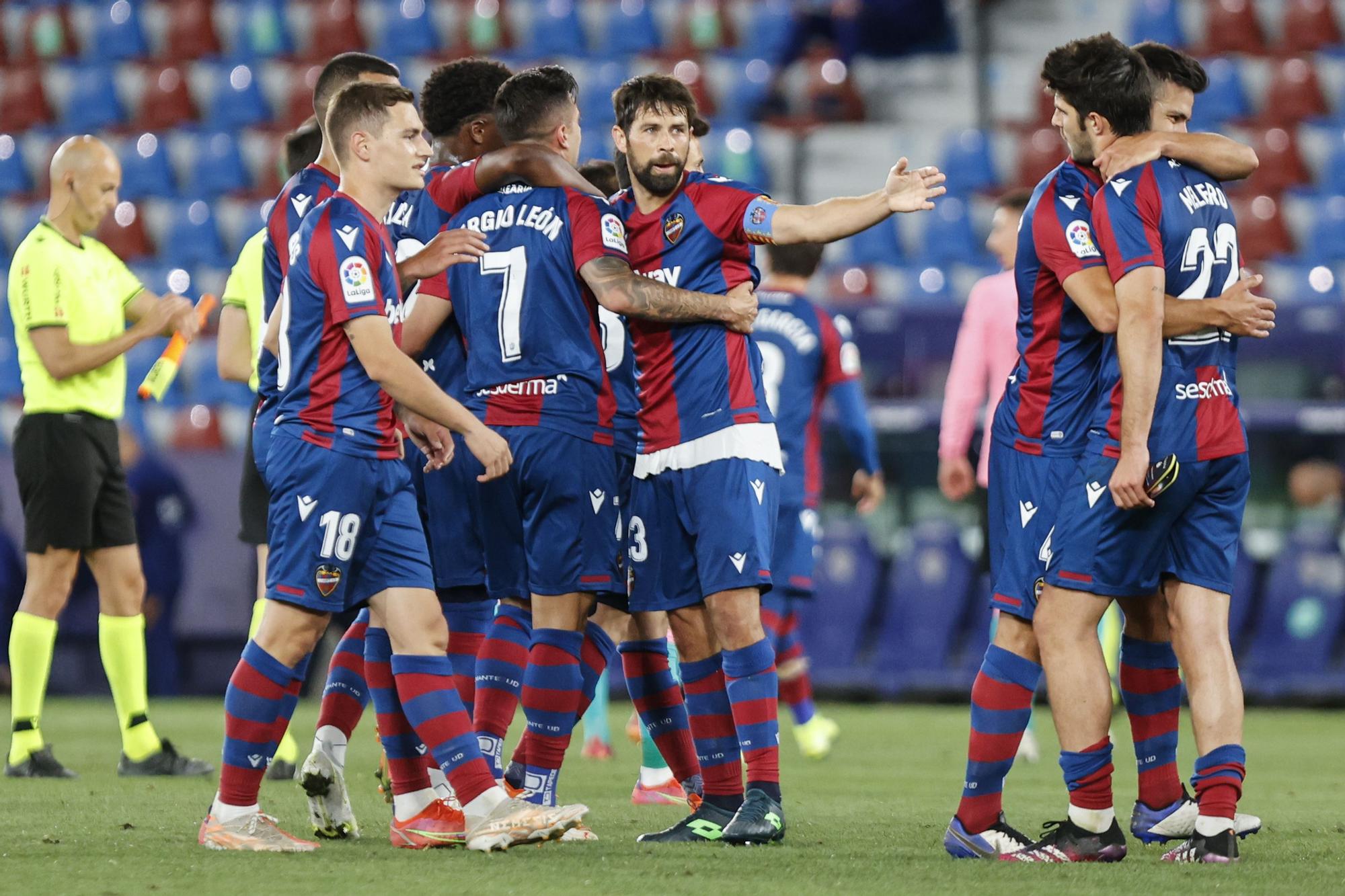 Las imágenes del empate entre el Levante y Barcelona en el Ciutat de València