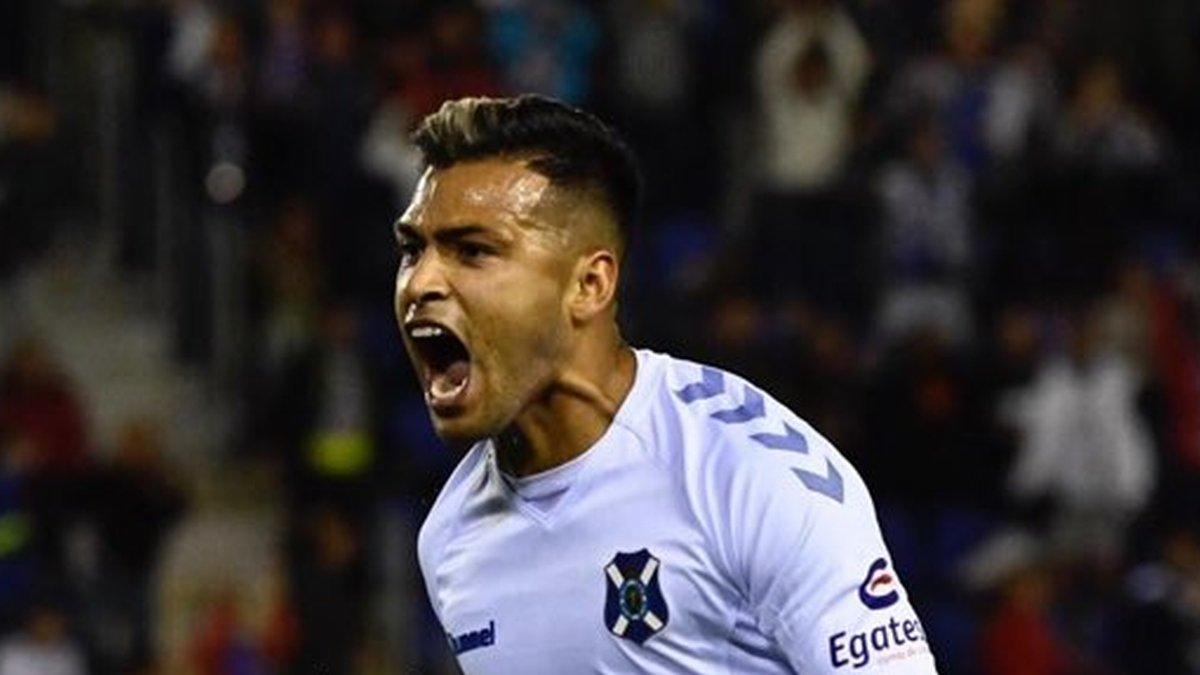 Nahuel Leiva celebra el gol al Girona.