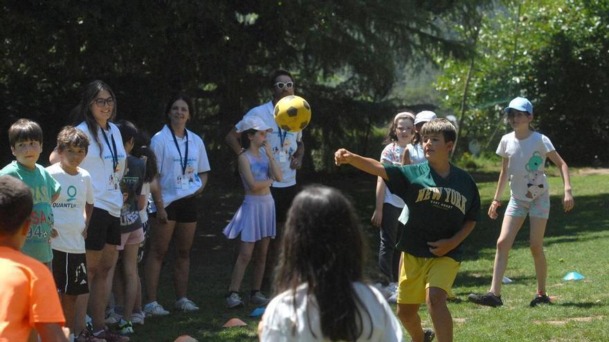 Primera jornada del campamento de la Xunta en Abades