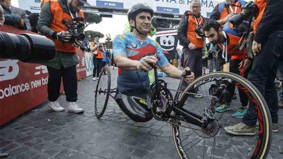 Zanardi ha salido de la UCI