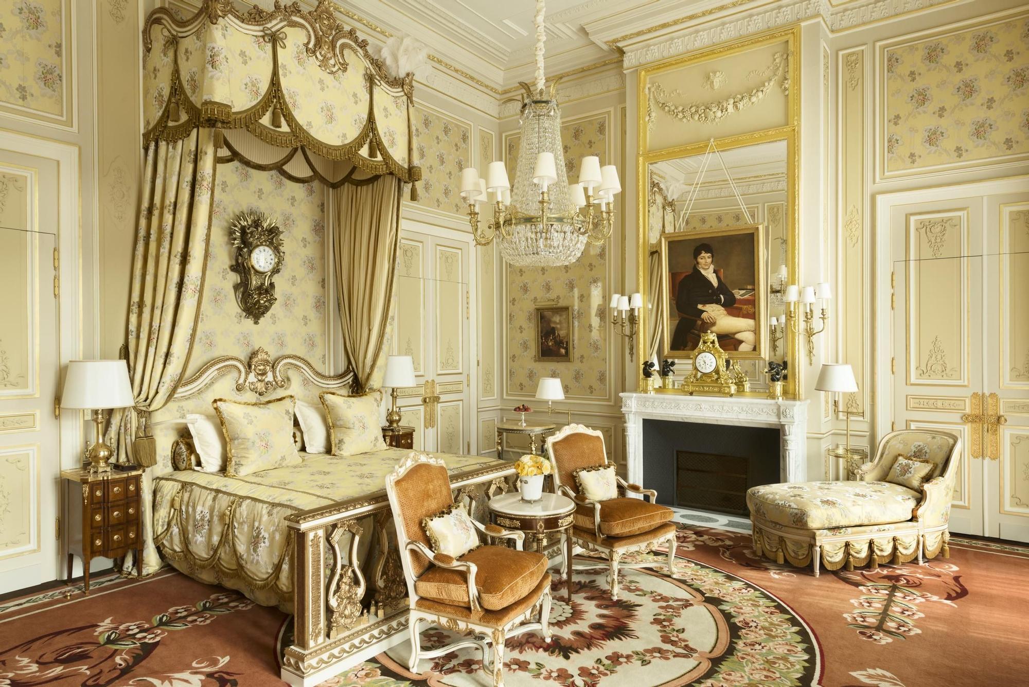 El hotel fue fundado en 1875, en plena Belle Époque, por el hotelero suizo César Ritz.