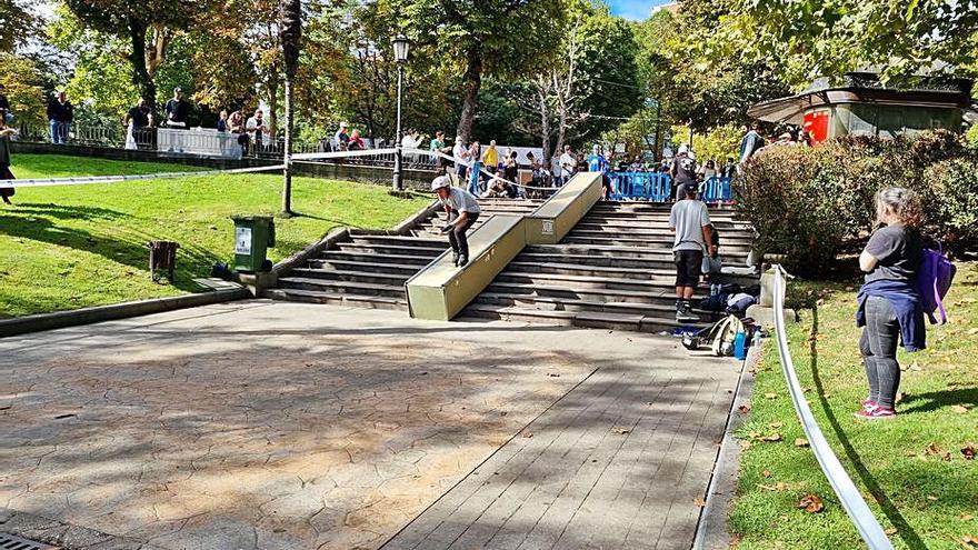 El avilesino David Muñiz vence la “Oviedo Style” en el Parque San Francisco | LNE