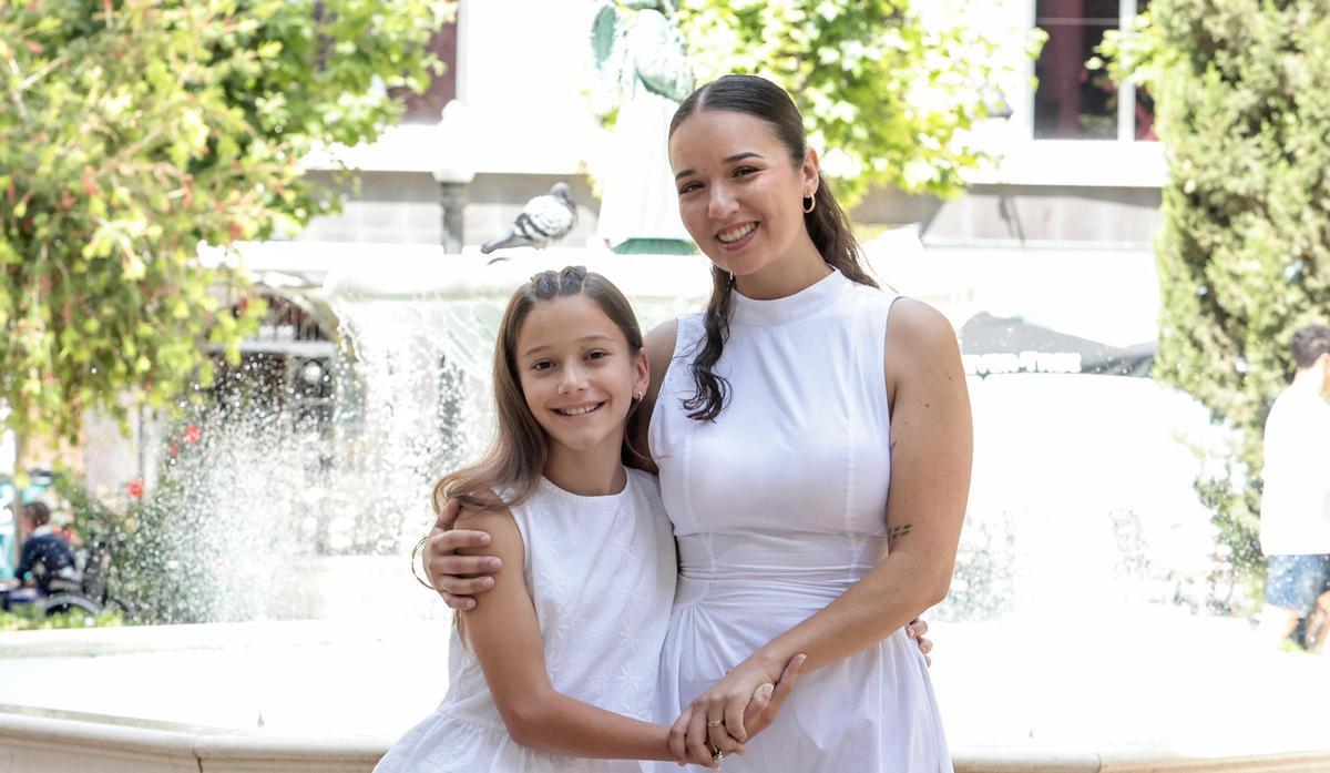 Las dos Reinas en La Glorieta de Elche.