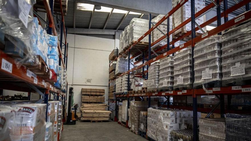 Muere un voluntario del Banco de Alimentos de Zaragoza por una caída en el almacén de la organización: "Era un compañero encantador"