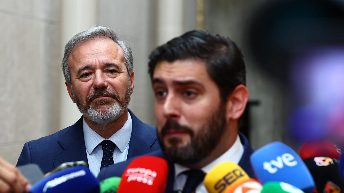 En imágenes | Acuerdo entre PP y Vox para hacer presidente de Aragón a Azcón