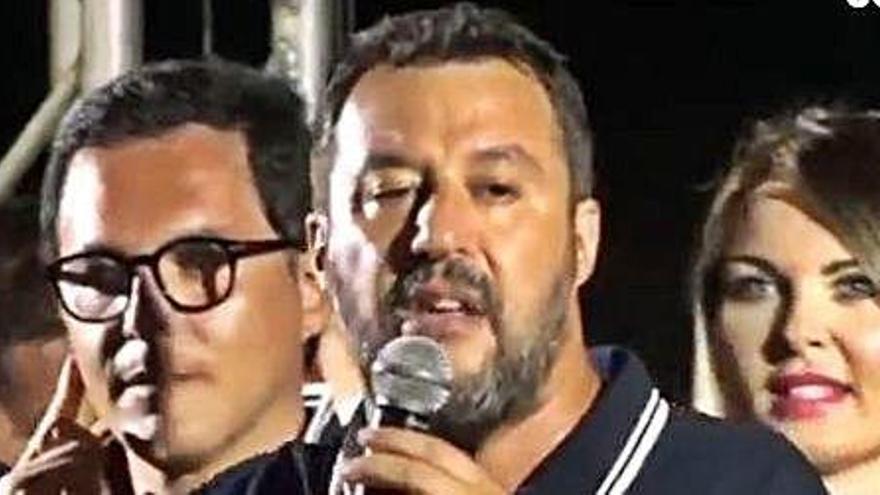 Fotograma del vídeo del mitin de Salvini.