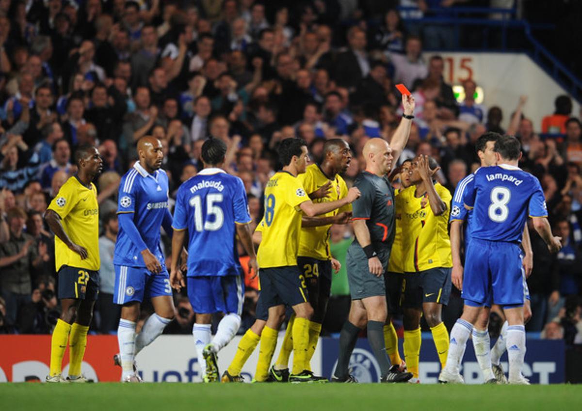 El col·legiat noruec Ovrebo durant el polèmic partit de tornada de semifinals de Lliga de Campions de 2009 entre Chelsea i FC Barcelona.