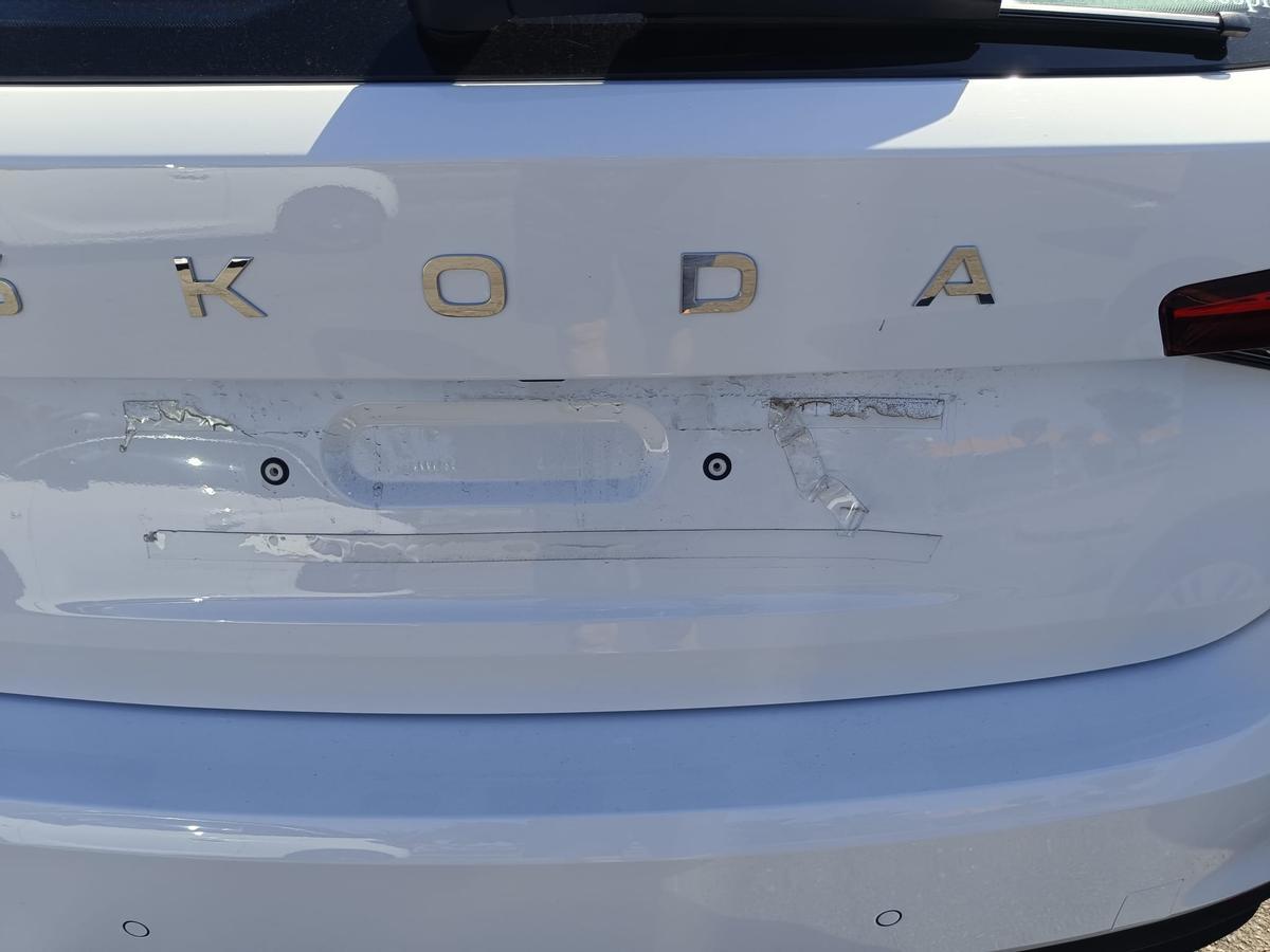 Roban matrículas de coches en Maspalomas