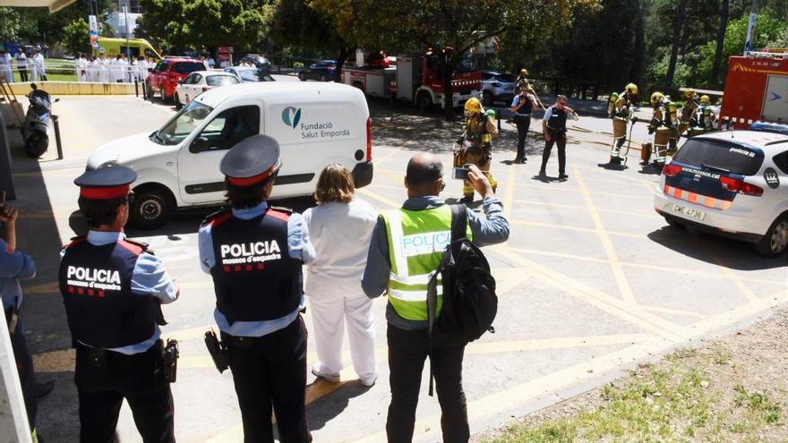 Simulacre d&#039;incendi a l&#039;Hospital de Figueres amb un ferit per inhalació de fum