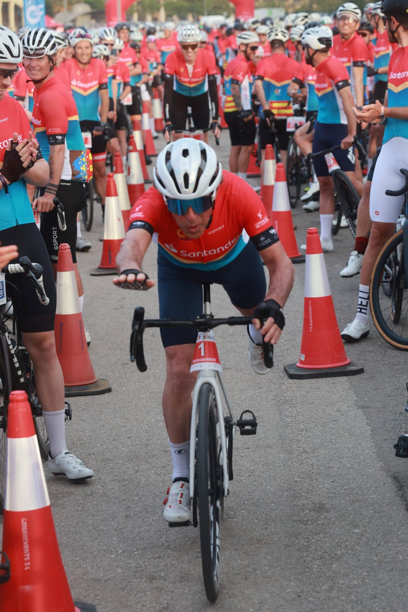 Búscate en el Gran Fondo por València 2025