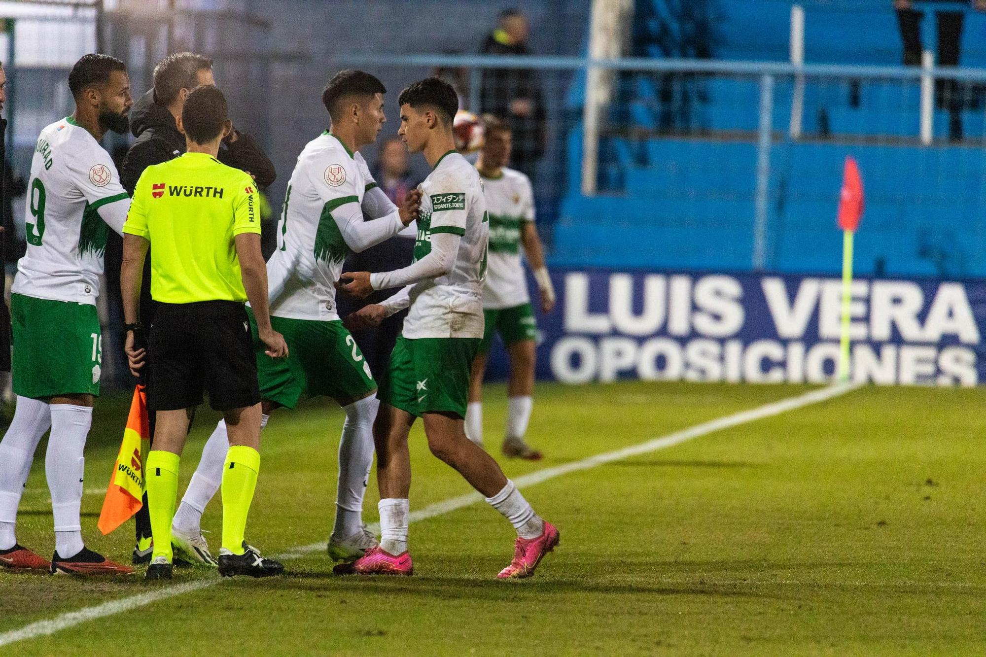 Linares - Elche: las imágenes del partido