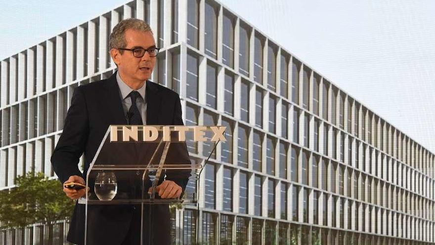 Pablo Isla, presidente de Inditex, ayer en la presentación. // Víctor Echave
