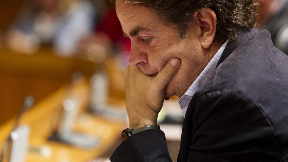 El consejero de Hacienda, Roberto Bermúdez de Castro, en un pleno.