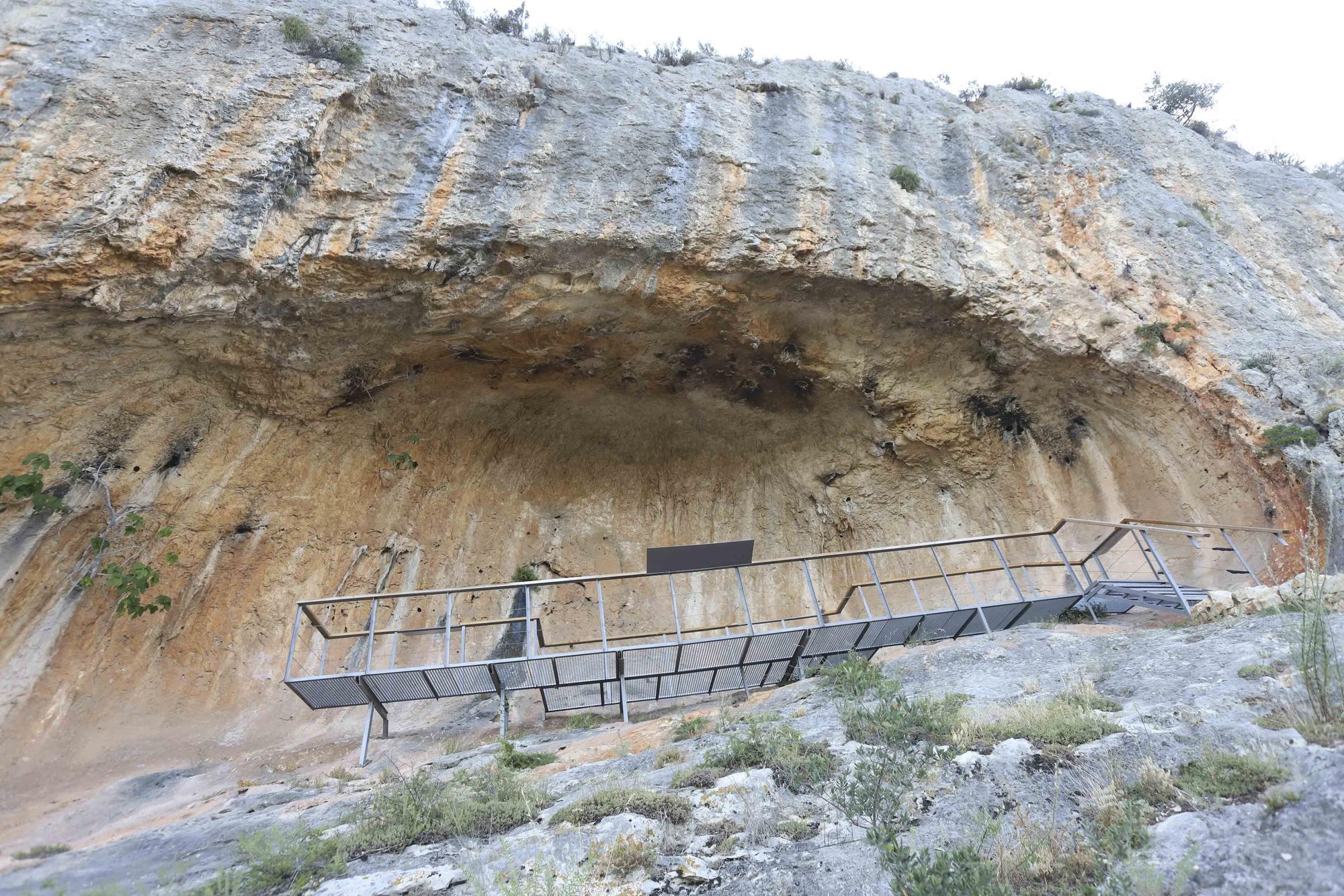 Cueva de La Petxina, Bell�s 13.JPG