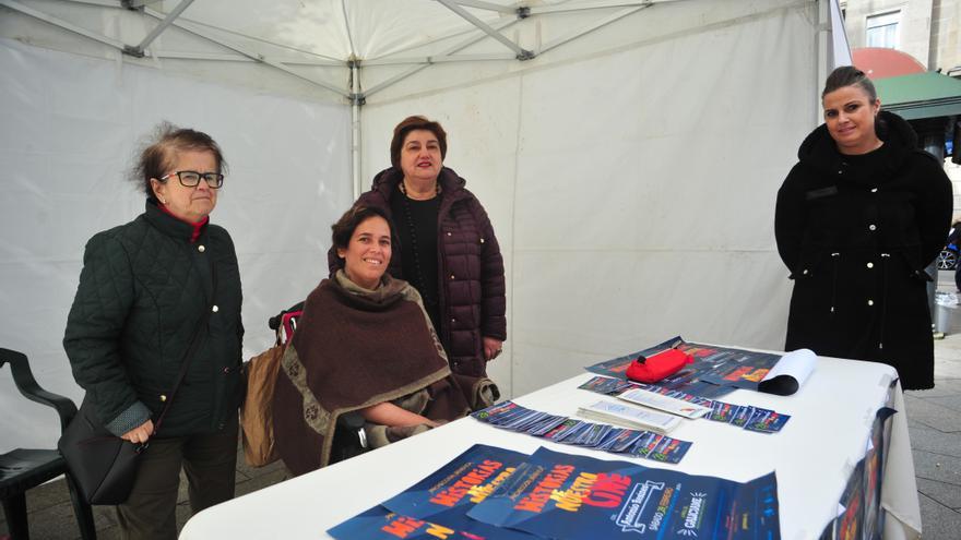 Clubes de fútbol, mujeres rurales y docenas de negocios contribuyen al viaje de Mercedes Álvarez a Corea