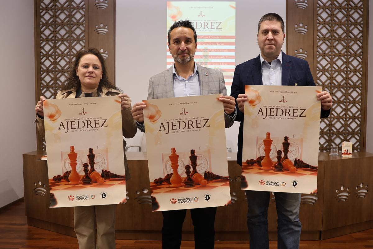 Acto de presentación del Circuito Provincial de Ajedrez en la sede de la diputación.