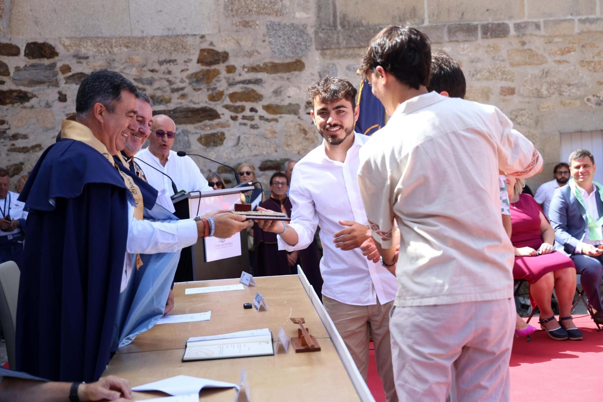 Un momento del XVII Capítulo da Orde da Ameixa de Carril.