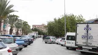 ¿Adiós al mercadillo de la Plaza Barcelona en Elche tal y como era?