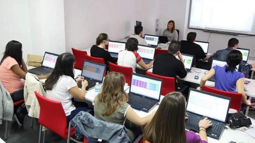 La Cámara de Alicante destina medio millón de euros para impulsar el empleo juvenil
