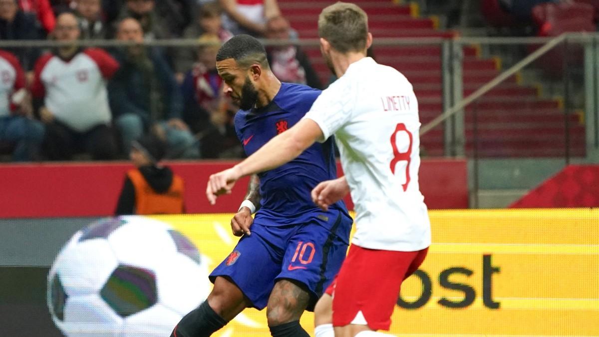 Depay durante el partido ante Polonia