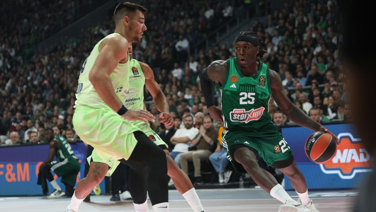 Kendrick Nunn y Willy Hernangómez, durante el Panathinaikos - Barça