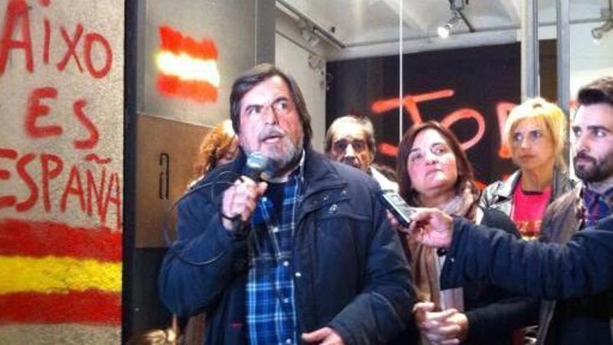Figueres clama contra la intolerància i l´acció dels feixistes a la galeria Ventós