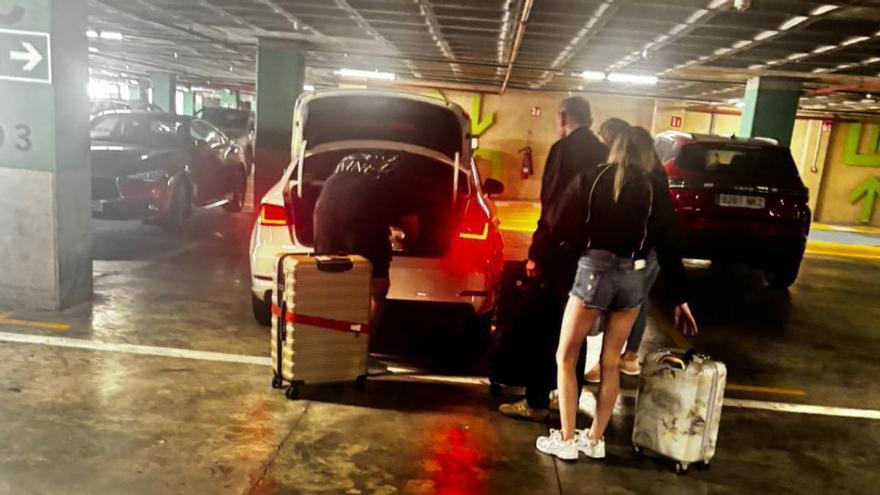Cazado en Gran Canaria un conductor que realizaba transporte ilegal de viajeros desde el aeropuerto