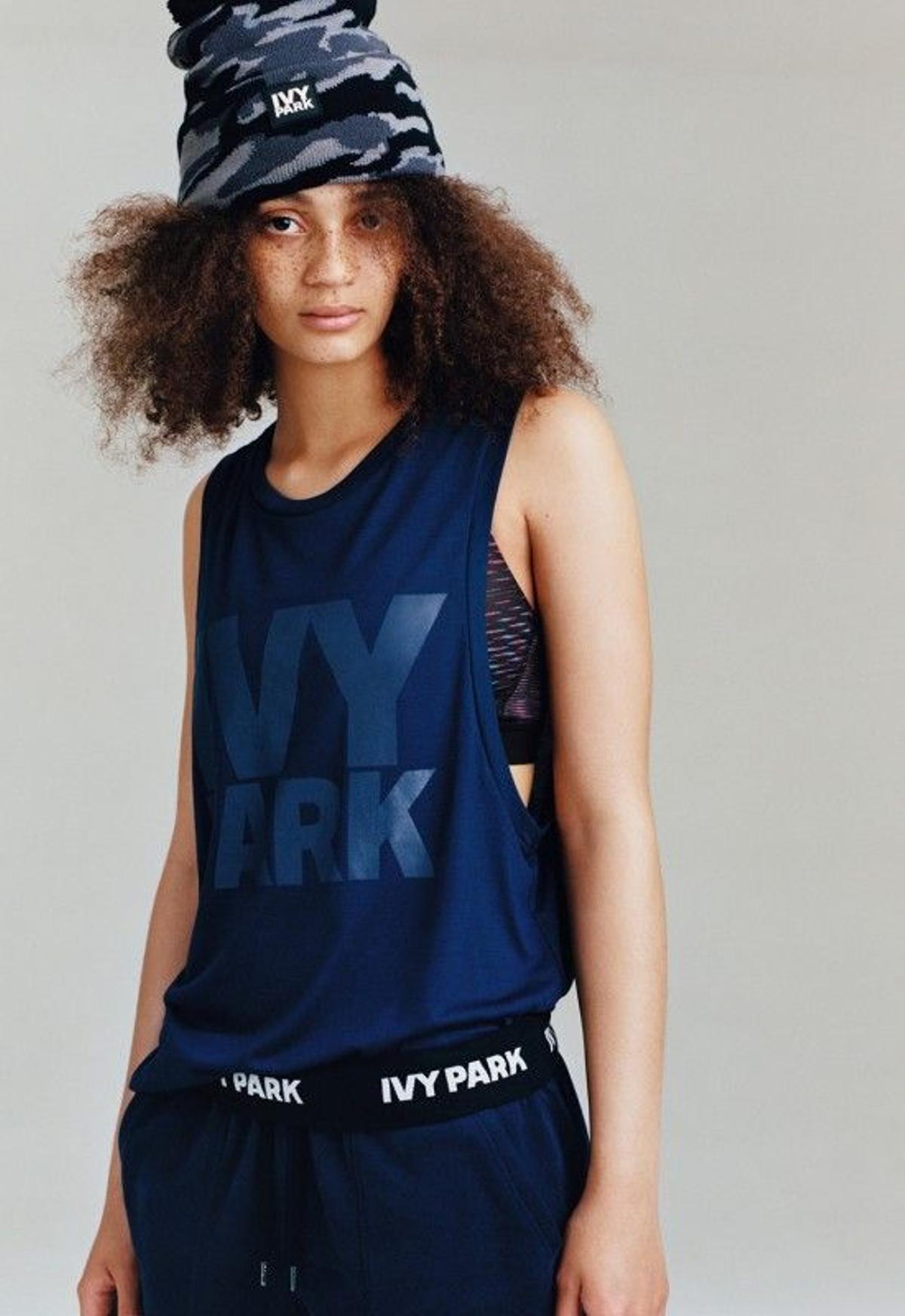 Conjunto azul marino. Ivy Park F/W, nueva colección