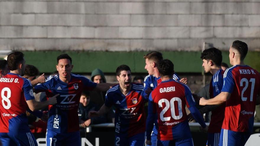 El Langreo se abona al empate (1-1) y de momento sigue en promoción de ascenso