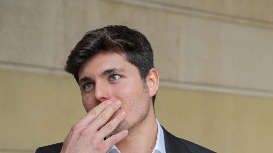 Renfe denuncia a Vito Quiles por estafa: sacaba billete sólo para parte del recorrido y utilizaba salas sin autorización