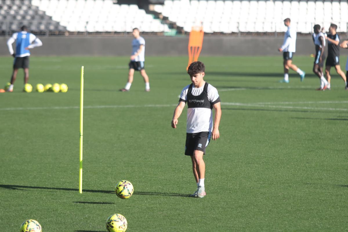 Galería | Búscate en el entrenamiento a puertas abiertas del CD Castellón