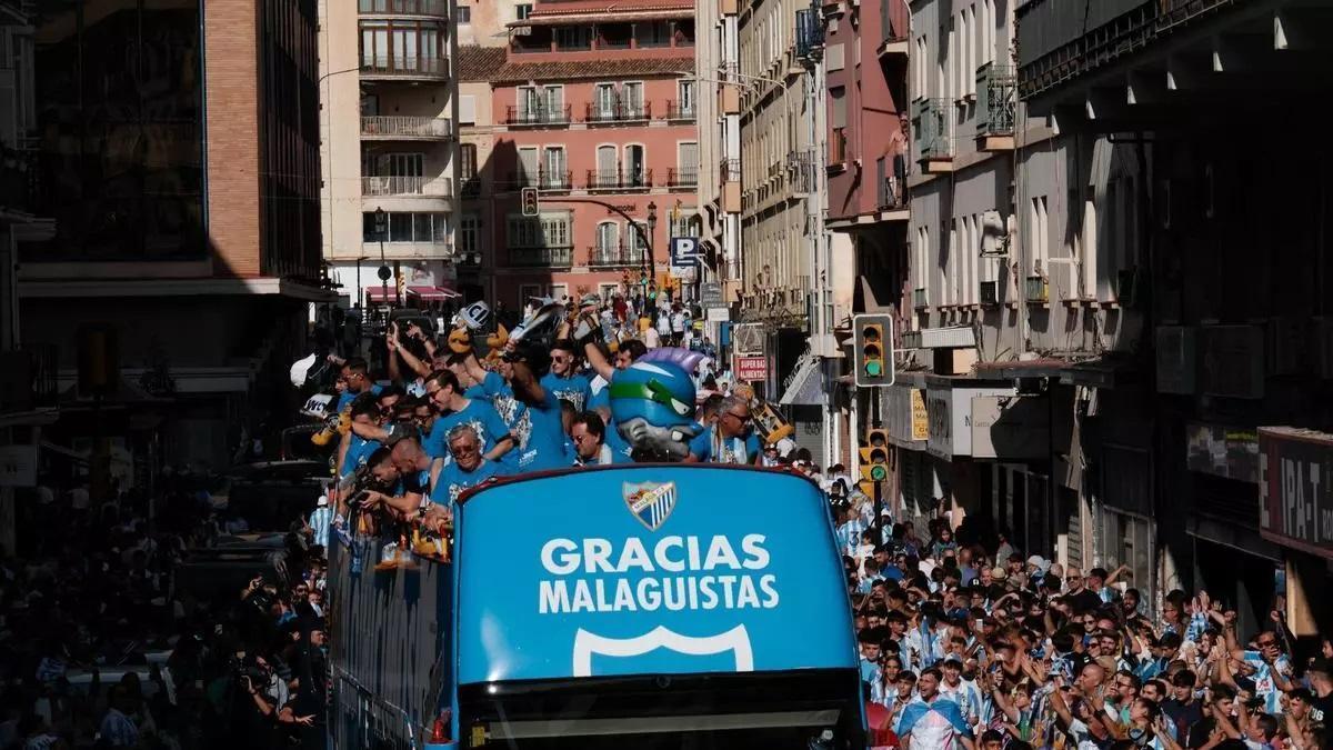 La celebración del Málaga CF en el ascenso a Segunda División en 2024.