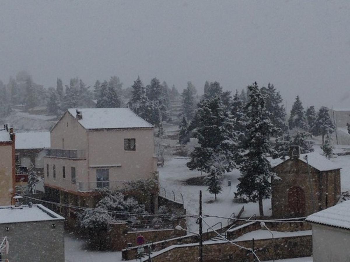 La nevada d’aquest dissabte a Batea (Terra Alta).