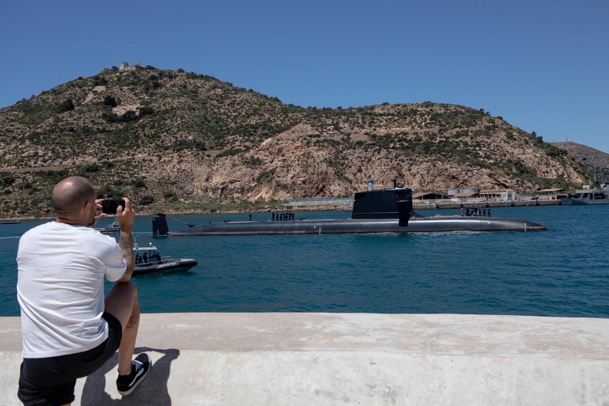 El submarino Isaac Peral comienza las pruebas de navegación en las aguas de Escombreras