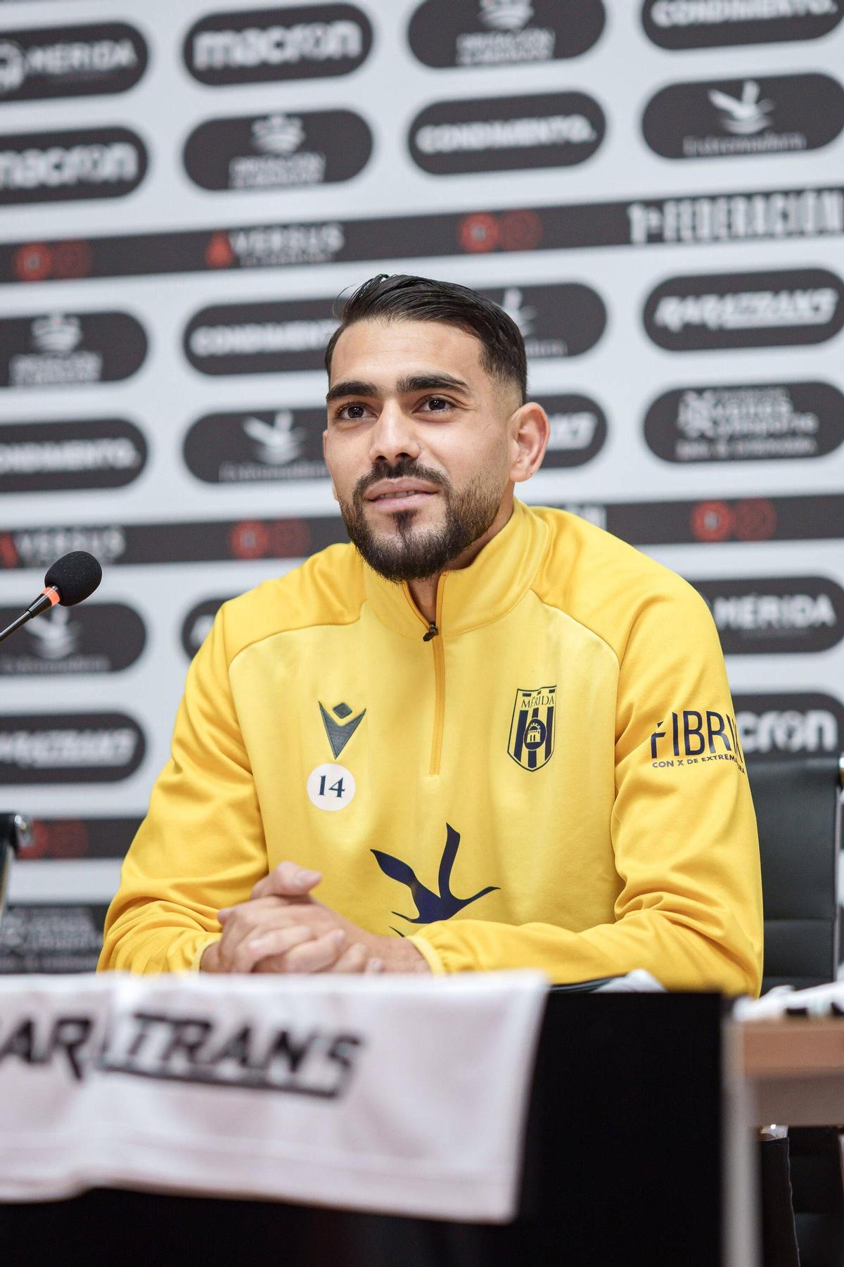 Fotogalería | La presentación de los fichajes invernales del Mérida