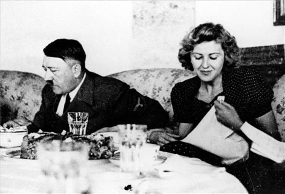 Adolf Hitler i i la seva dona, Eva Braun.