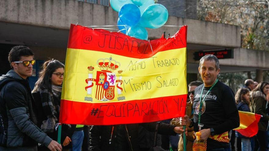 Alrededor de 3.000 policías y guardias civiles piden equiparación salarial en Zamora