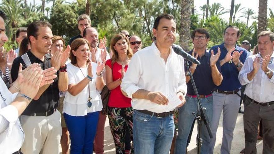 Martínez-Maíllo, Bonig y otros dirigentes del PP, ayer en Alicante.
