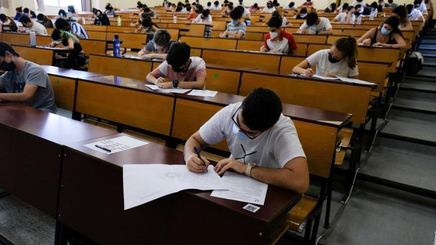 Adiós a la nueva EvAU: Educación no cambiará el modelo de Selectividad