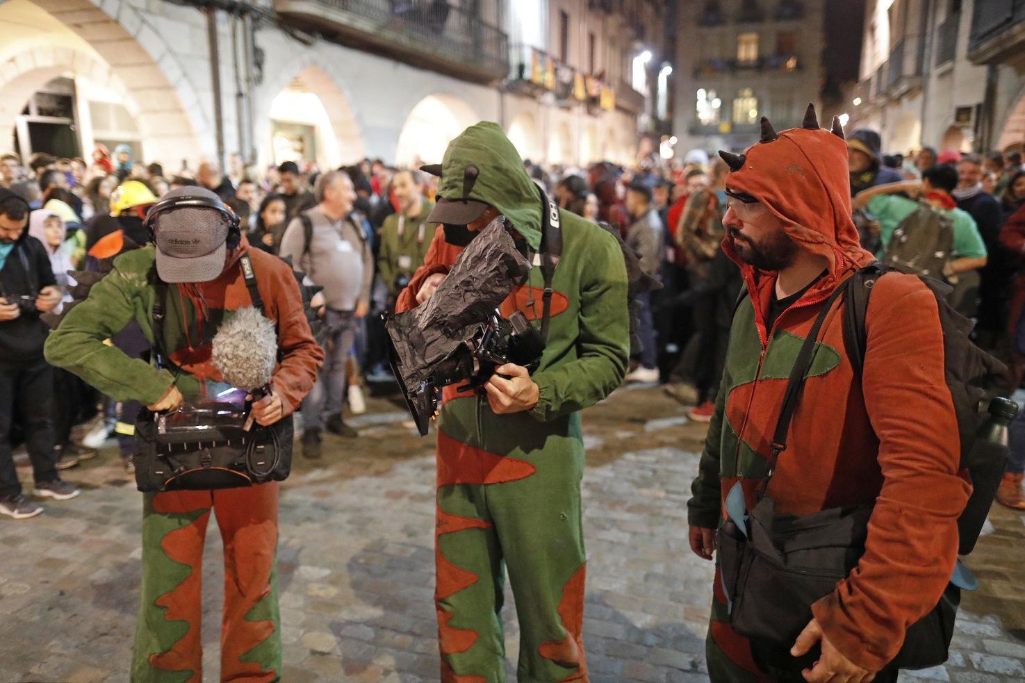 Els diables del correfoc tornen a desfilar pel Barri Vell de Girona