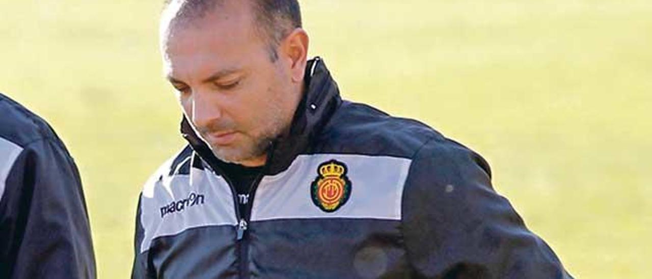 Pepe Gálvez, durante un entrenamiento del Mallorca en Son Bibiloni.