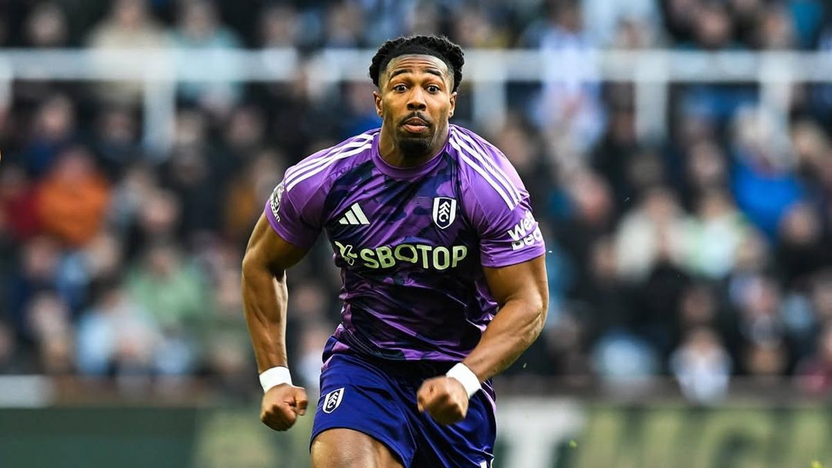 Adama Traoré, durante un partido con el Fulham