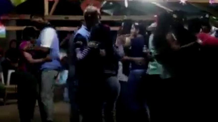La ONU tilda de &quot;inapropiado&quot; que dos de sus observadores bailen con guerrilleras de las FARC