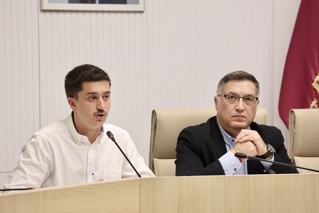 Las imágenes de la moción de censura en Alhama de Murcia