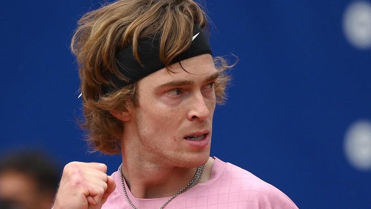 Rublev debuta en Barcelona con una solvente victoria ante el incómodo Gaio