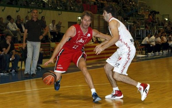 Derrota del CAI Zaragoza en su último encuentro de pretemporada